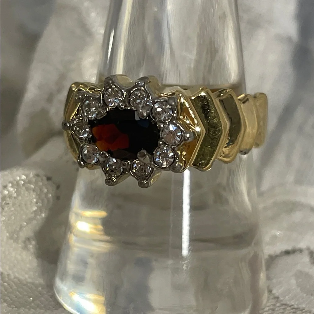 Elegant Gold and Red Stone Ring with Rhinestones Size 8.5